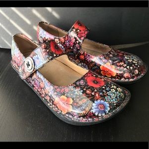 Barely worn patent floral Alegria shoes, size 37